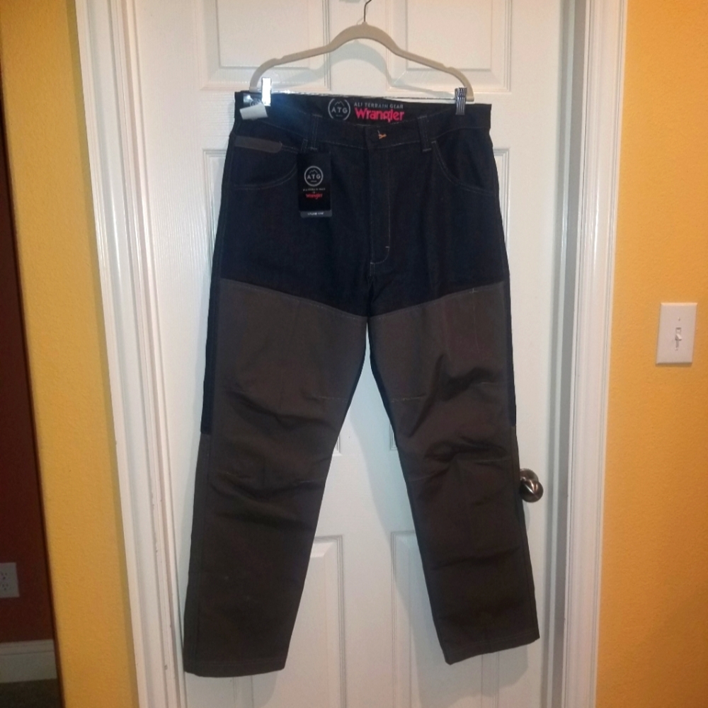 NWT Wrangler Jeans